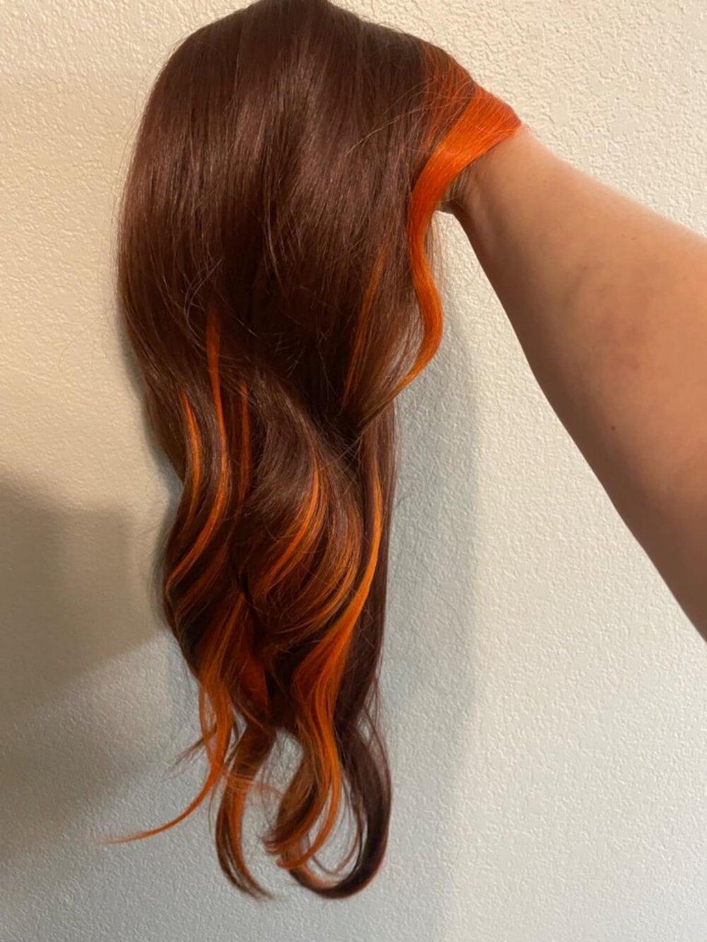 Women's Ombre Orange Ginger Auburn 26in Ombre Wavy Wig Curtain Bangs Dark Root